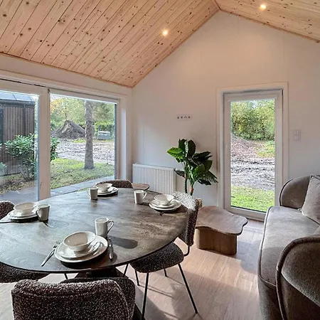 Сasa de vacaciones Stunning In Oud Gastel With Wifi